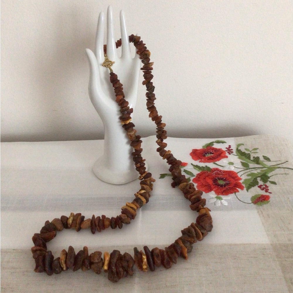 Brown amber chips necklace